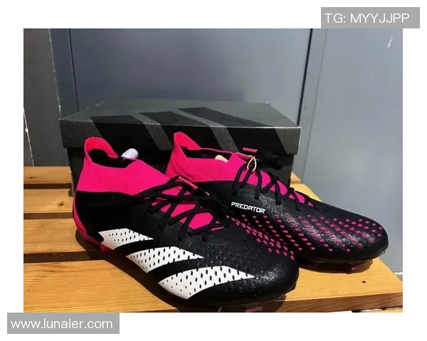 足球明星们最常穿的球鞋品牌与款式揭秘以及选择背后的原因