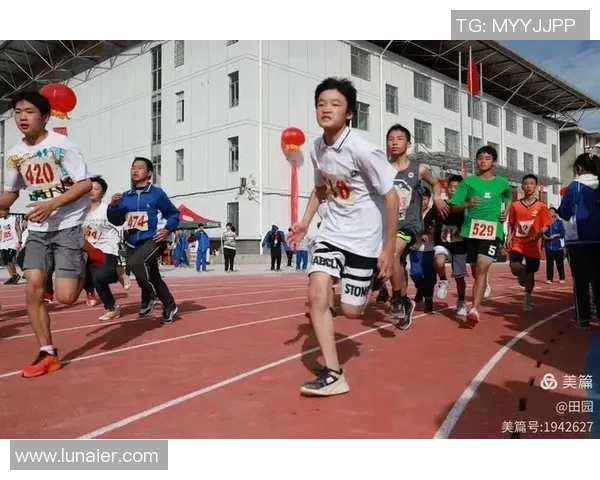 足球球星真情寄语点燃青春梦想为高考学子送上坚定力量