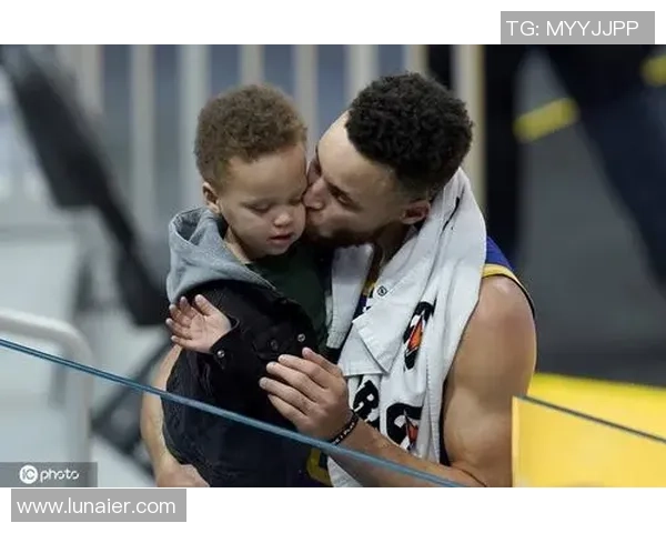 足球界球星萌娃高清图集 亲子瞬间与未来之星的温馨时刻